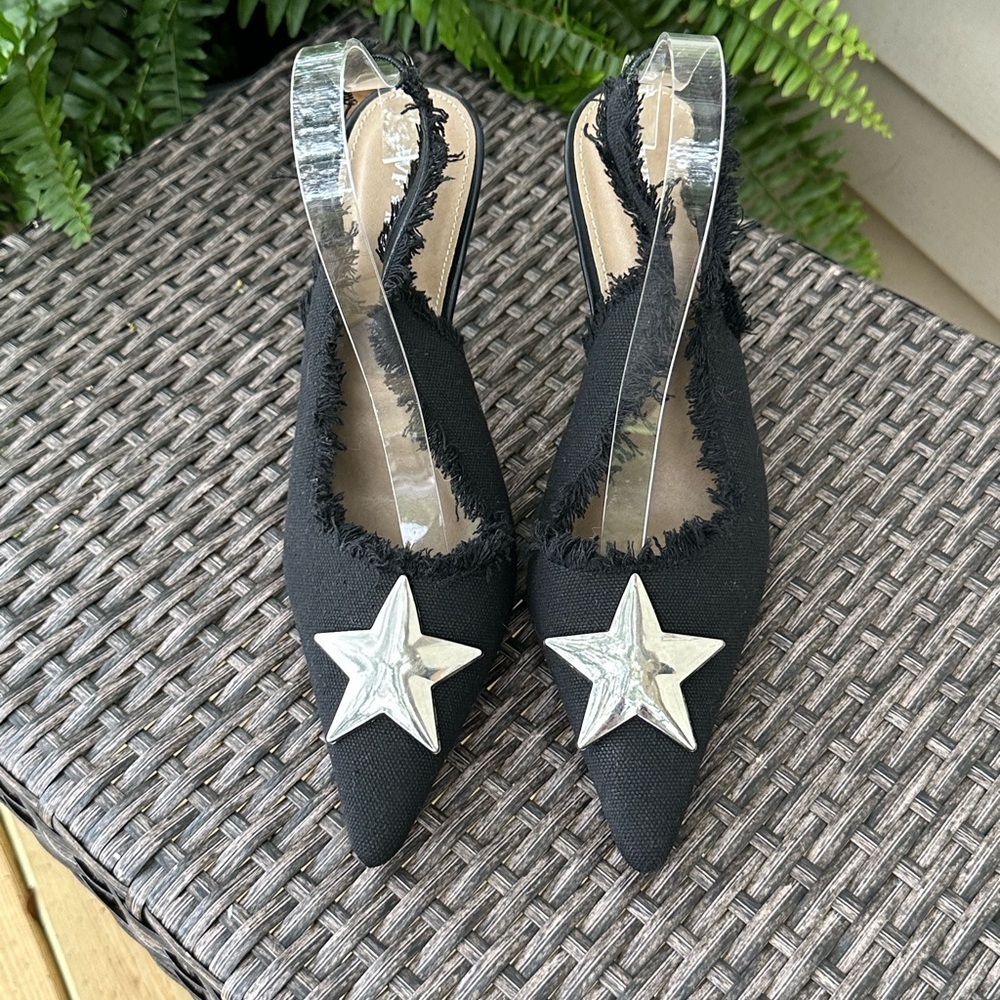 Chic Black Star-Embellished Women's Heels - Picture 2 of 7